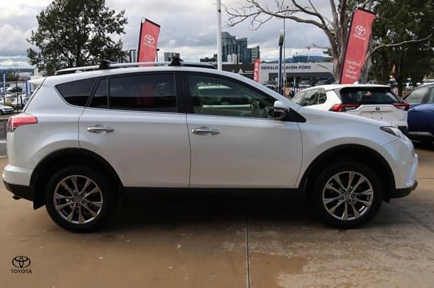 2016 Toyota RAV4 Cruiser in White