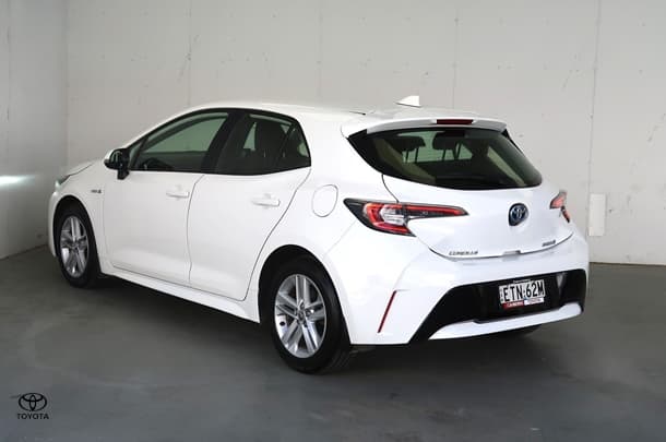 2022 Toyota Corolla Ascent Sport Hybrid in White