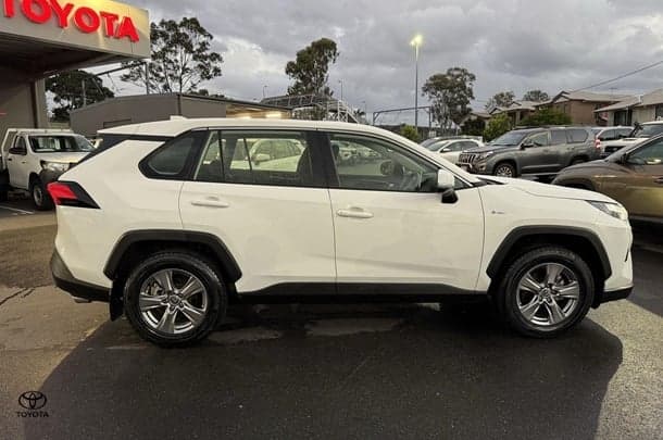 2025 Toyota RAV4 GX in White