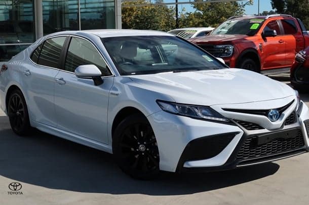 2024 Toyota Camry Ascent Sport in White