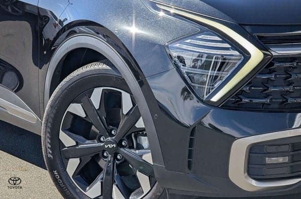 2023 Kia Sportage GT-Line in Black