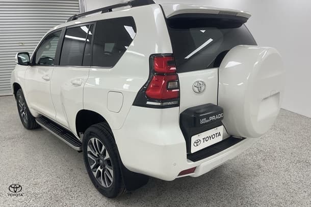 2023 Toyota Landcruiser Prado VX in White