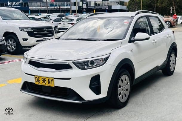2023 Kia Stonic S in Snow White Pearl (Swp)