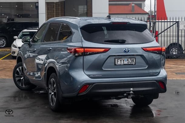 2023 Toyota Kluger GXL in Blue