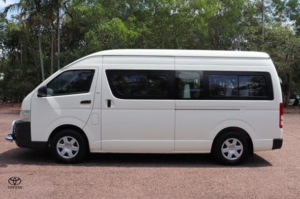 2008 Toyota Hiace Commuter in White