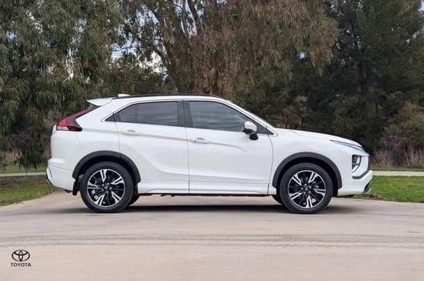 2021 Mitsubishi Eclipse Cross Aspire in White