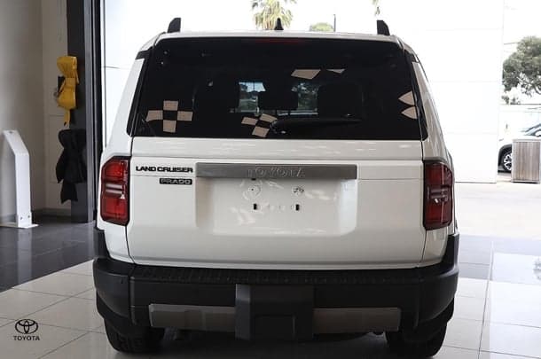 2025 Toyota Landcruiser Prado GXL in White