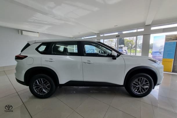 2026 Nissan X-TRAIL ST in White