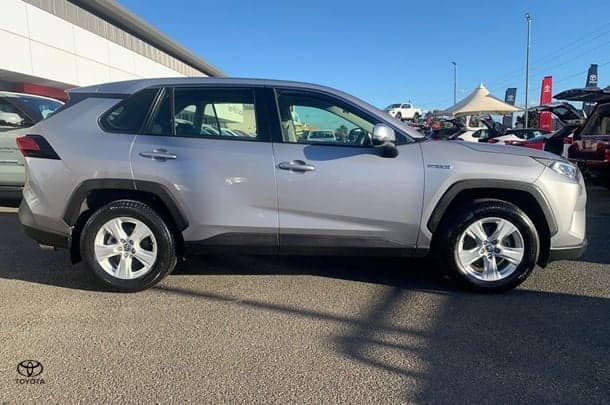2022 Toyota RAV4 GX-2WD in Silver