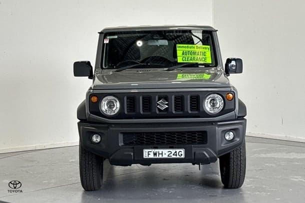 2022 Suzuki Jimny Base in Grey