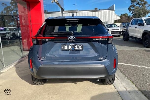 2024 Toyota Yaris Cross Urban in Grey