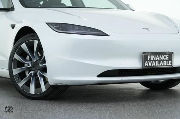 2023 Tesla Model 3 Long Range in White