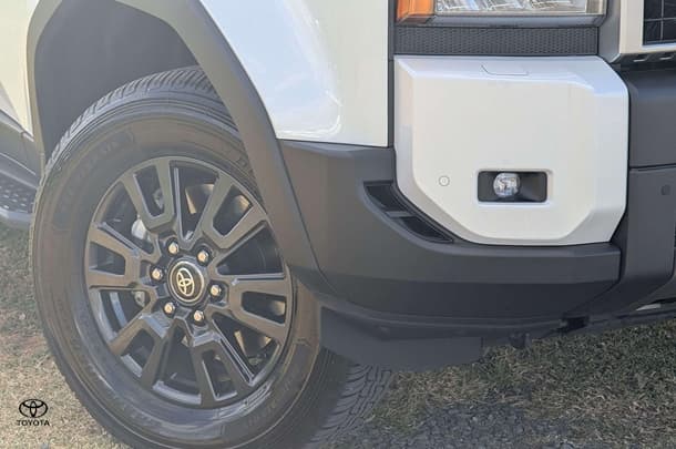 2024 Toyota Landcruiser Prado GXL in White