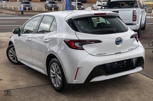 2023 Toyota Corolla Ascent Sport in White