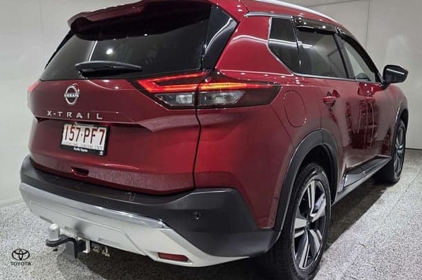 2023 Nissan X-TRAIL Ti in Red
