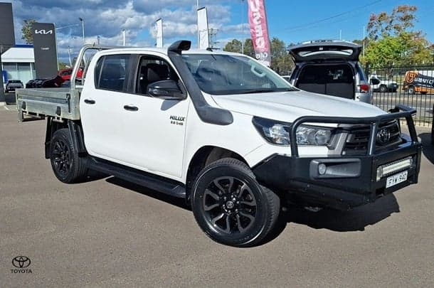 2021 Toyota Hilux SR in White