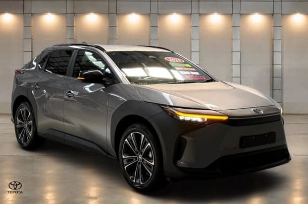 2025 Toyota bZ4X Base in Bronze