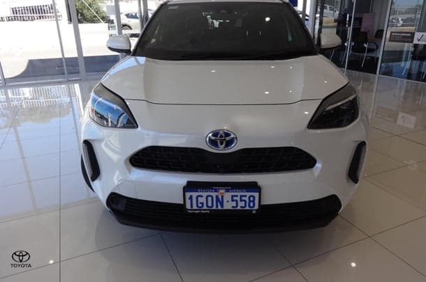 2022 Toyota Yaris Cross Urban in White