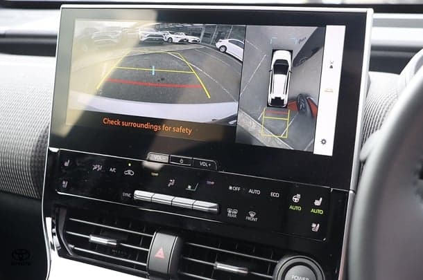 2025 Toyota bZ4X Standard AWD in Two Tone White