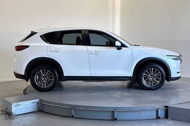 2017 Mazda CX-5 Maxx Sport in White