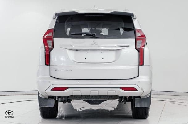 2023 Mitsubishi Pajero Sport GLS in Silver