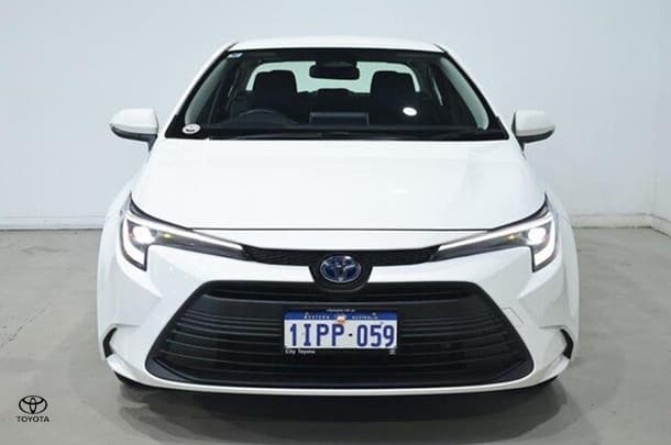 2025 Toyota Corolla Ascent Sport Hybrid in White