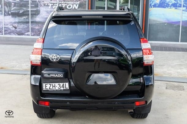 2017 Toyota Landcruiser Prado Kakadu in Black