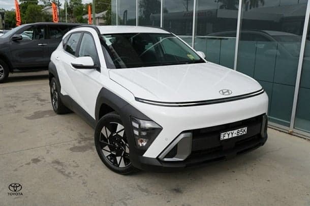2024 Hyundai Kona Base in White