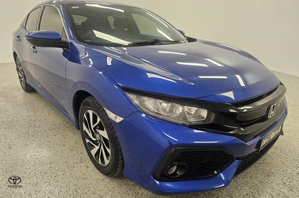 2019 Honda Civic VTi-S in Blue