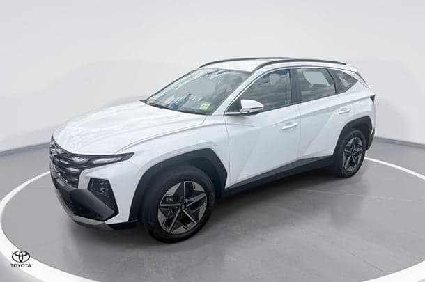2024 Hyundai Tucson Base in White