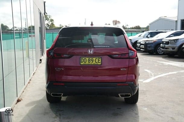 2024 Honda CR-V VTi LX in Red