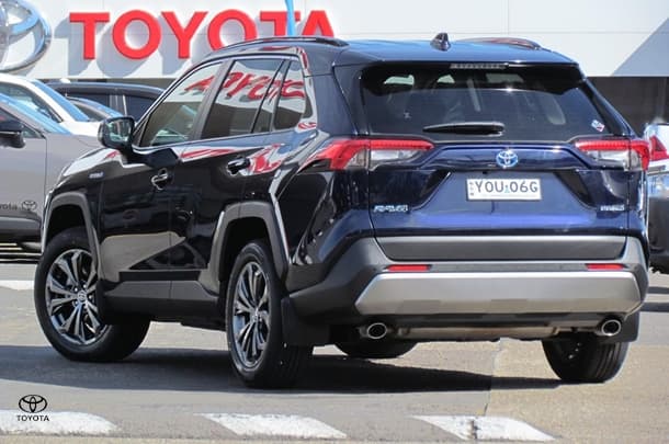 2024 Toyota RAV4 GXL in Blue