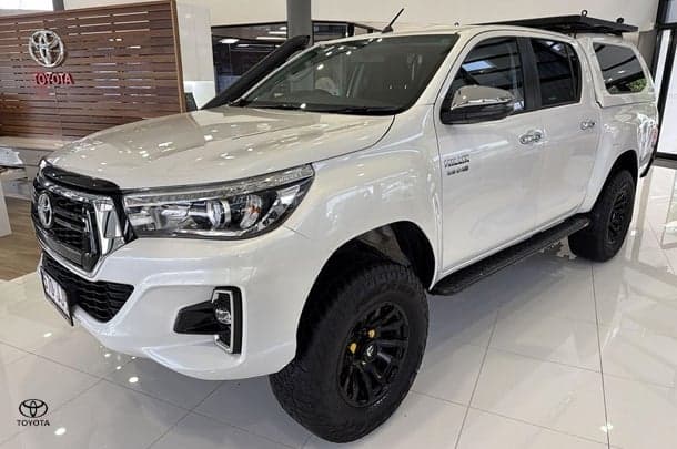 2019 Toyota Hilux SR5 in White