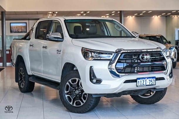 2022 Toyota Hilux SR5 in White