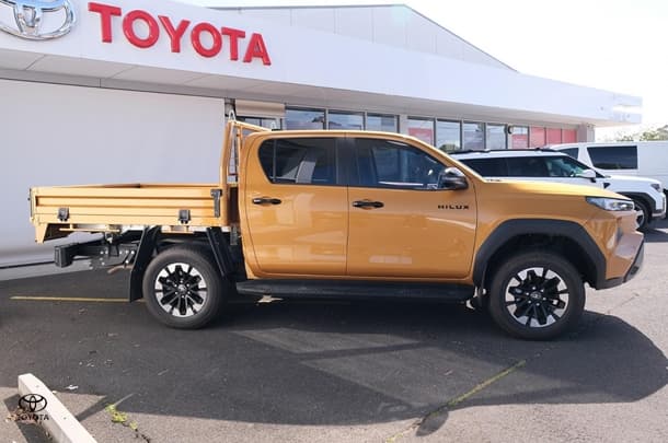2026 Toyota Hilux SR5 48V in Yellow