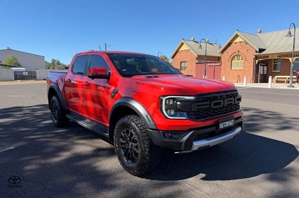 2025 Ford Ranger Raptor in Gold