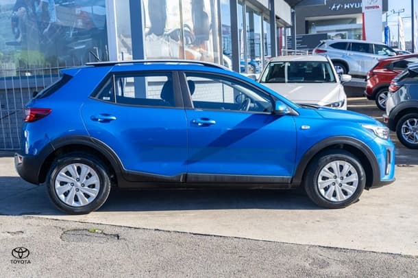 2023 Kia Stonic S in Sporty Blue (Spb)