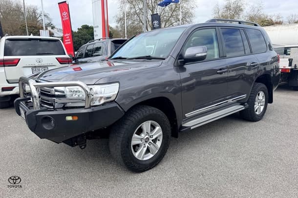 2016 Toyota Landcruiser GXL in Grey