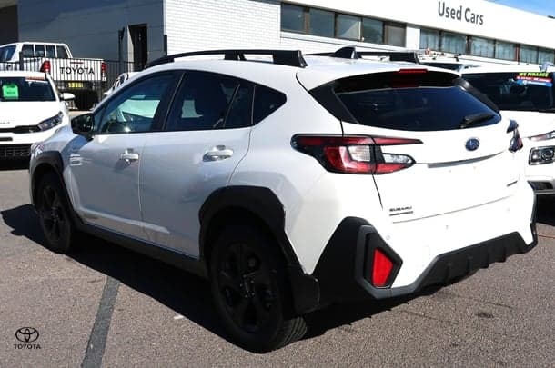 2023 Subaru Crosstrek 2.0L in White