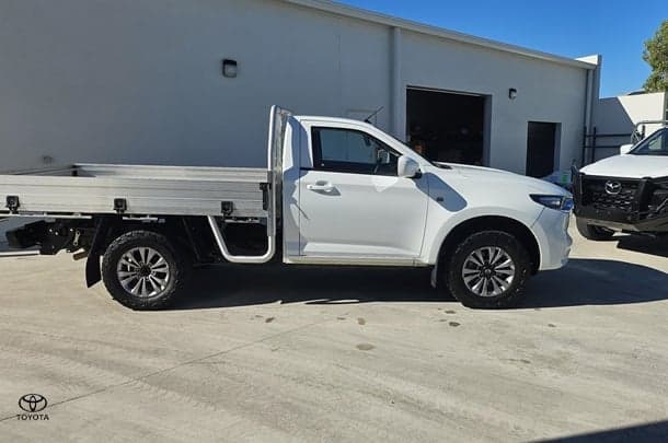 2023 Mazda BT-50 XT in White