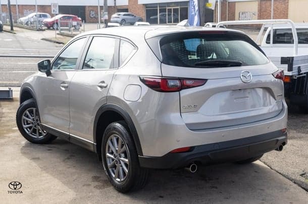 2024 Mazda CX-5 G25 Maxx Sport in Gold