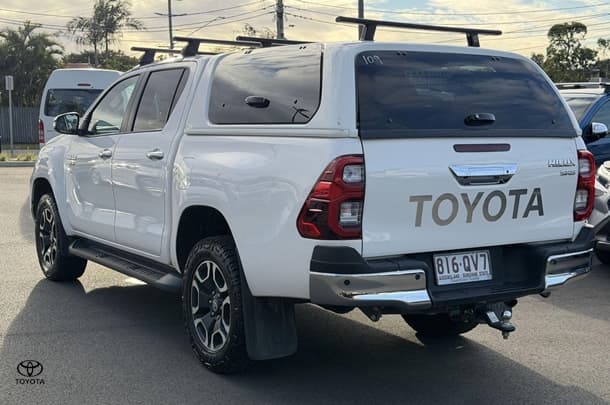 2023 Toyota Hilux SR5 in White