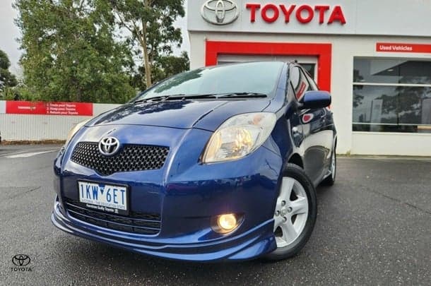 2006 Toyota Yaris YRX in Blue