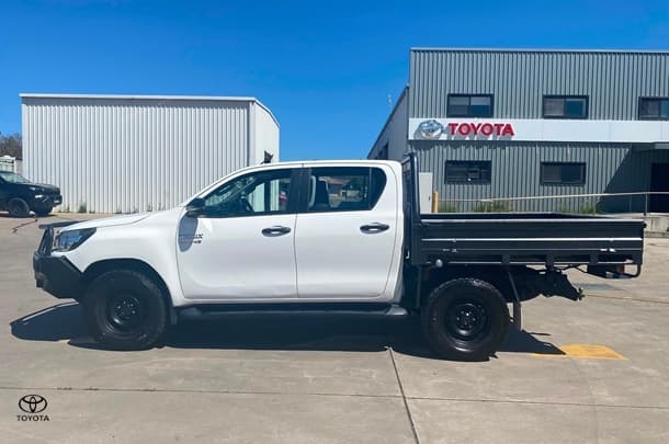 2018 Toyota Hilux SR in White