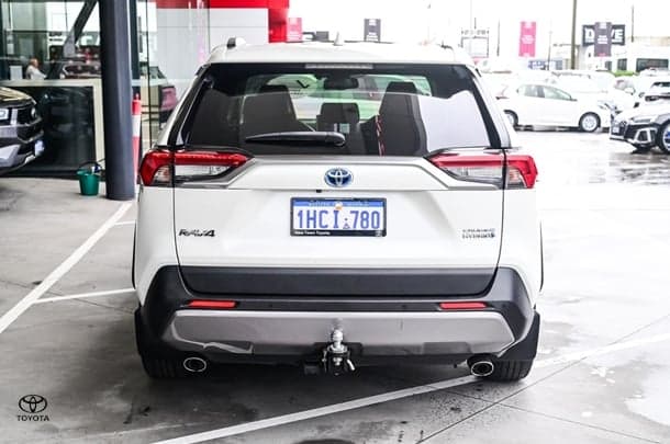 2020 Toyota RAV4 Cruiser in White
