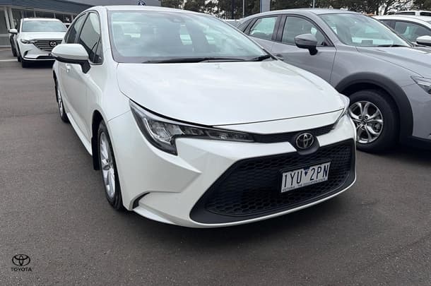 2020 Toyota Corolla Ascent Sport in White