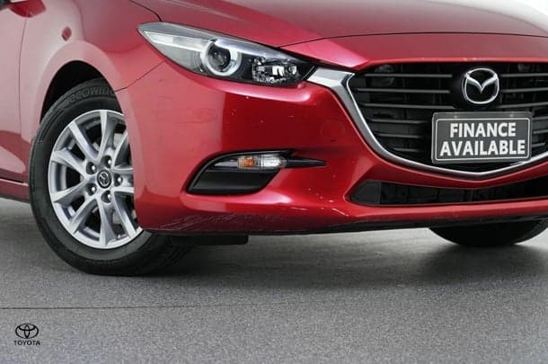 2016 Mazda 3 Neo in Red