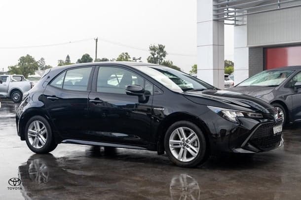 2022 Toyota Corolla Ascent Sport Hybrid in Black