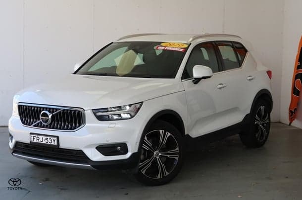 2020 Volvo XC40 T4 Inscription in White