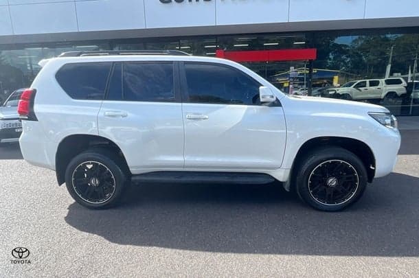 2020 Toyota Landcruiser Prado GXL in White